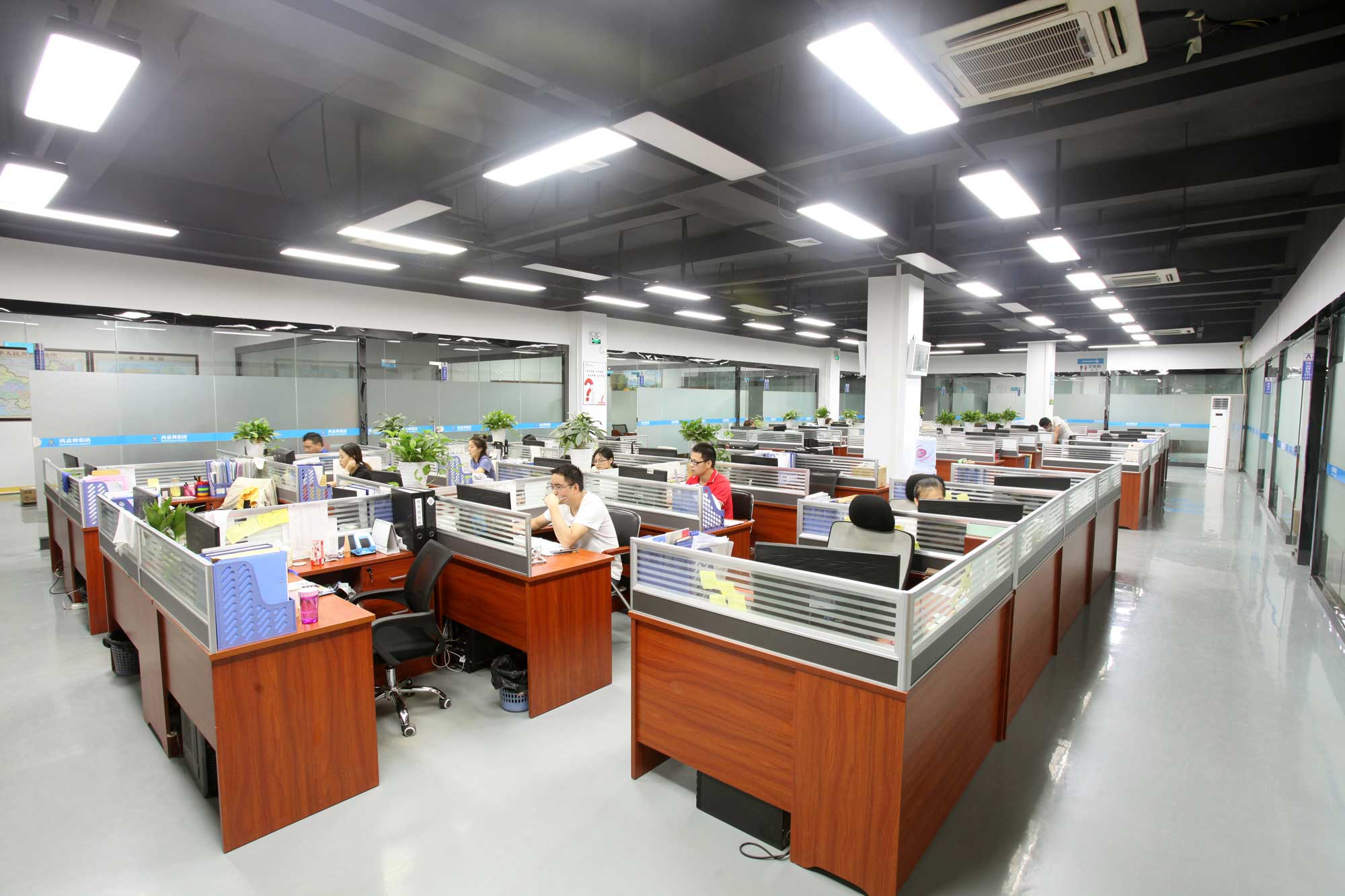 诸侯快讯办公室(图1)