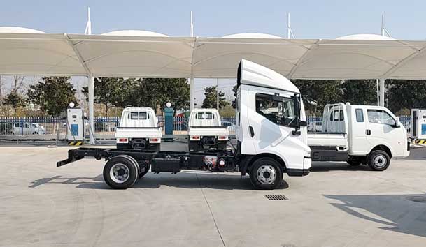 【重卡电动先锋】诸侯快讯300-400kW重卡充电桩：亮点与应用典范